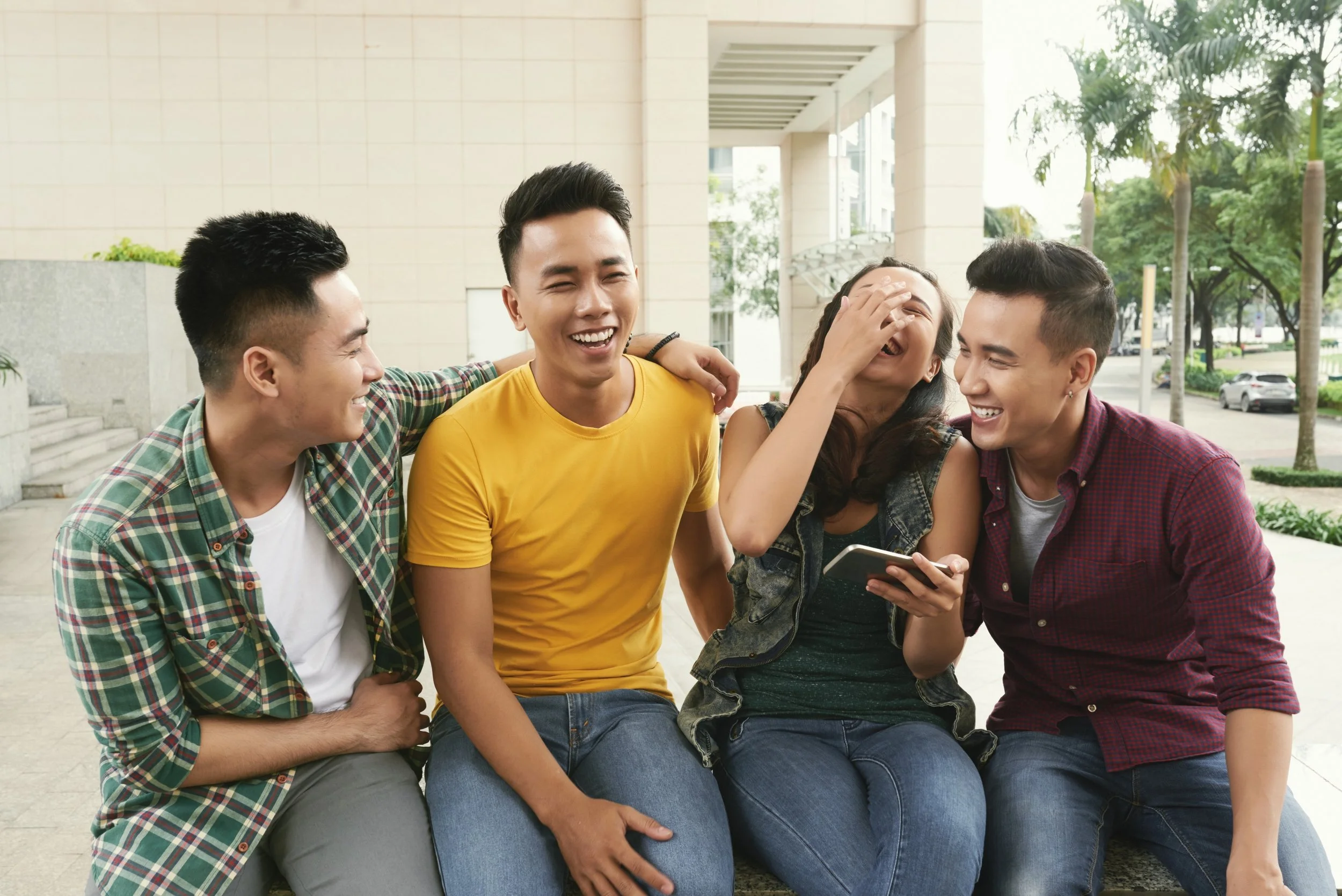 Hanging out with friends can help buffer the negative effects of stress