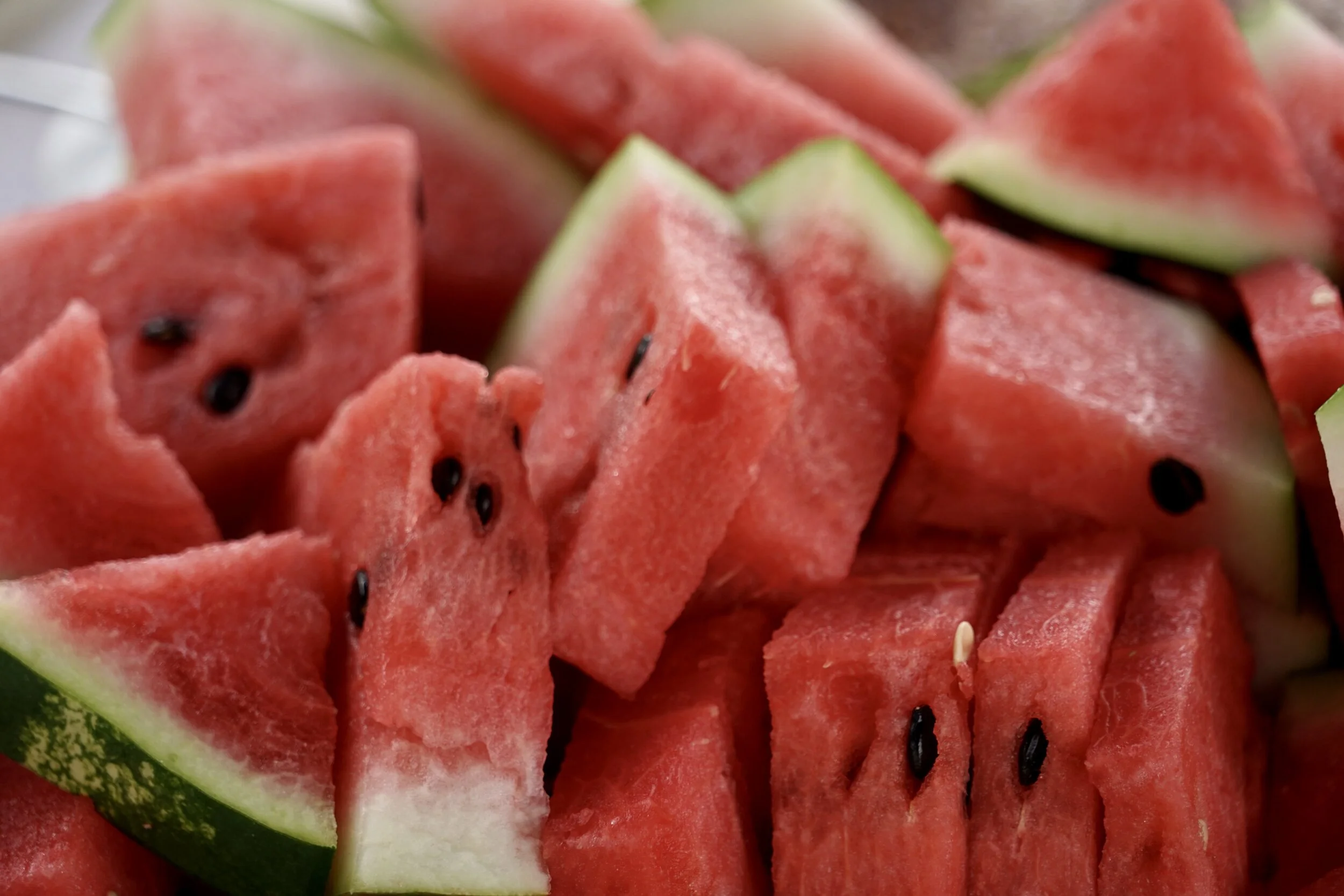 FruitWhole fruits (e.g. apple, orange, pear, banana) - 1 small Cut fruits (e.g. watermelon, honeydew, papaya) - 1 wedgeSmall fruits (e.g. grapes, rambutan, berries) - About 6-8 or 1 fistful Unsweetened fruit juice - 1/2 cup